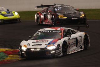 #25 - Sainteloc Racing - Paul EVRARD - Gilles MAGNUS - Jim PLA - Ugo DE WILDE - Audi R8 LMS GT3 EVO II 