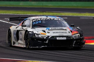 #26 - Sainteloc Racing - Alban VARUTTI - Ivan KLYMENKO - Giles STADSBADER - Marcus PAVERUD - Audi R8 LMS GT3 EVO II 