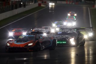 #27 - Optimum Motorsport - Mark RADCLIFFE - Ollie MILLROY - Fran RUEDA - Rob BELL - McLaren 720S GT3 EVO 