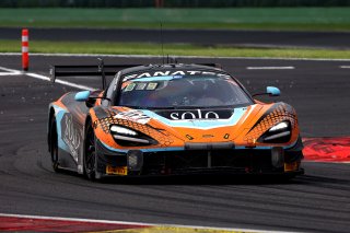 #27 - Optimum Motorsport - Mark RADCLIFFE - Ollie MILLROY - Fran RUEDA - Rob BELL - McLaren 720S GT3 EVO 