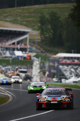 #28 - Haas RT - Dennis LIND - Jan HEYLEN - Simon GACHET - Audi R8 LMS GT3 EVO II 