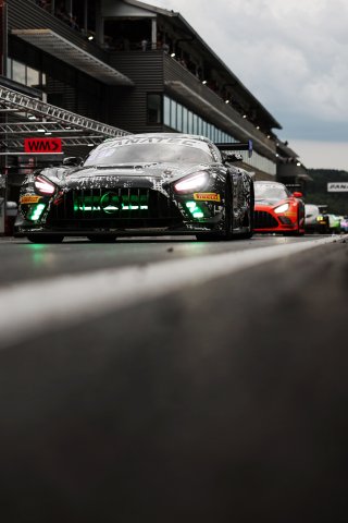 #90 - Madpanda Motorsport - Ezequiel PEREZ COMPANC - Karol BASZ - Patrick ASSENHEIMER - Mercedes-AMG GT3 EVO 