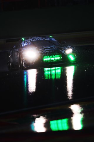 #90 - Madpanda Motorsport - Ezequiel PEREZ COMPANC - Karol BASZ - Patrick ASSENHEIMER - Mercedes-AMG GT3 EVO 