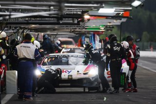 #93 - Sky Tempesta Racing - Christopher FROGGATT - Jonathan HUI - Eddie CHEEVER - Lilou WADOUX - Ferrari 296 GT3 