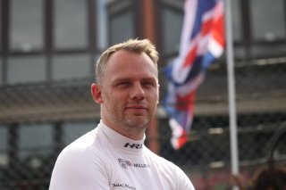 #27 - Optimum Motorsport - Ollie MILLROY - McLaren 720S GT3 EVO