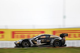 #34 - Walkenhorst Motorsport - David PITTARD - Henrique CHAVES - Ross GUNN - Aston Martin Vantage AMR GT3 EVO 