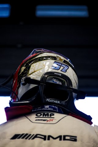 #57 - Winward Racing - Tanart SATHIENTHIRAKUL - Mercedes-AMG GT3 EVO 