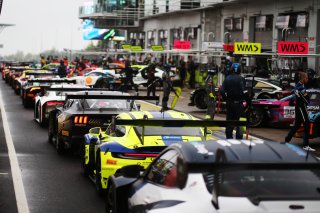 Cars in the pitlane before Pre Qualifying