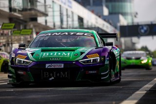 #84 - Eastalent Racing - Simon REICHER - Albert COSTA - Karol BASZ - Audi R8 LMS GT3 EVO II 