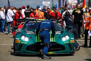 #12 - Comtoyou Racing - Nicolas BAERT - Esteban MUTH - Sebastian ØGAARD - Aston Martin Vantage AMR GT3 EVO 