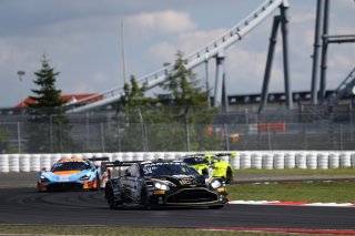 #34 - Walkenhorst Motorsport - David PITTARD - Henrique CHAVES - Ross GUNN - Aston Martin Vantage AMR GT3 EVO 