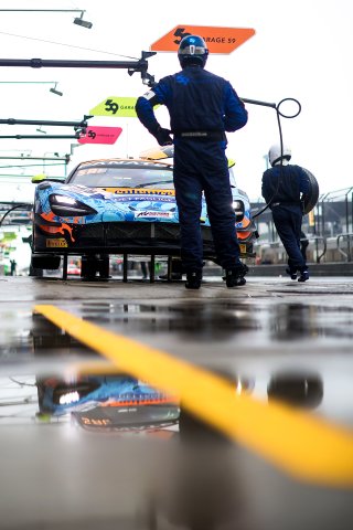 #158 - Garage 59 - Mark SANSOM - Christopher SALKELD - Nicolai KJAERGAARD - McLaren 720S GT3 EVO 