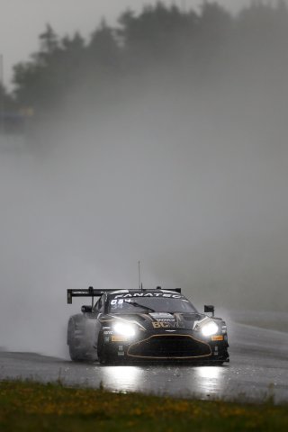 #34 - Walkenhorst Motorsport - David PITTARD - Henrique CHAVES - Ross GUNN - Aston Martin Vantage AMR GT3 EVO 