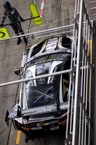 #34 - Walkenhorst Motorsport - David PITTARD - Henrique CHAVES - Ross GUNN - Aston Martin Vantage AMR GT3 EVO 