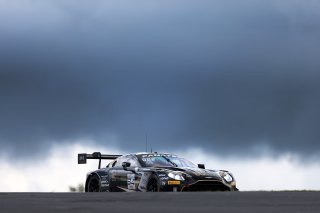 #34 - Walkenhorst Motorsport - David PITTARD - Henrique CHAVES - Ross GUNN - Aston Martin Vantage AMR GT3 EVO 