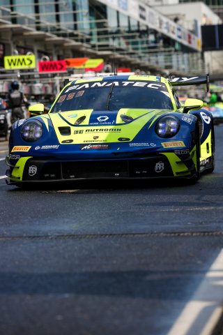 #97 - Rutronik Racing - Dustin BLATTNER - Dennis MARSCHALL - Loek HARTOG - Porsche 911 GT3 R (992) 