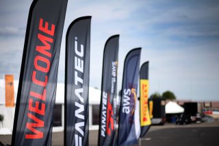 Paddock flags