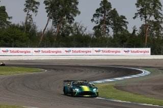 #11 - Comtoyou Racing -  Razvan Umbrarescu - James Jakes - Aston Martin Vantage AMR GT3 EVO 