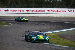 #21 – Comtoyou Racing – Matisse LISMONT – David PITTARD – Aston Martin Vantage AMR GT3 EVO 