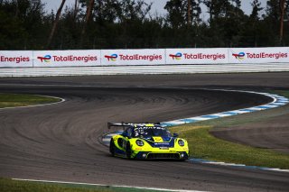 #96 - Rutronik Racing – Patric NIEDERHAUSER – Sven MULLER – Porsche 911 GT3 R (992) 