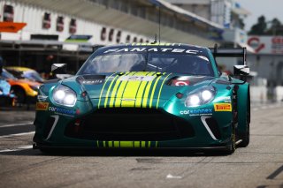 #21 – Comtoyou Racing – Matisse LISMONT – David PITTARD – Aston Martin Vantage AMR GT3 EVO 