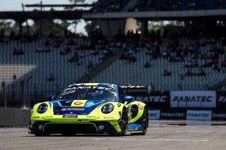 #96 - Rutronik Racing – Patric NIEDERHAUSER – Sven MULLER – Porsche 911 GT3 R (992) 