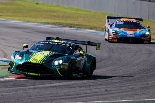 #11 - Comtoyou Racing -  Razvan Umbrarescu - James Jakes - Aston Martin Vantage AMR GT3 EVO 
