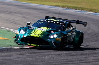 #21 – Comtoyou Racing – Matisse LISMONT – David PITTARD – Aston Martin Vantage AMR GT3 EVO 