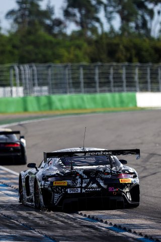 #90 – Madpanda Motorsport – Exequiel PEREZ COMPANC – Philip KEEN - Mercedes-AMG GT3 