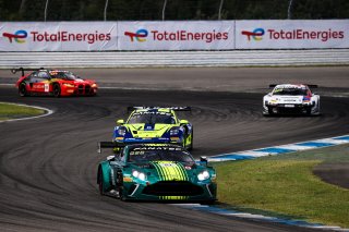 #21 – Comtoyou Racing – Matisse LISMONT – David PITTARD – Aston Martin Vantage AMR GT3 EVO 
