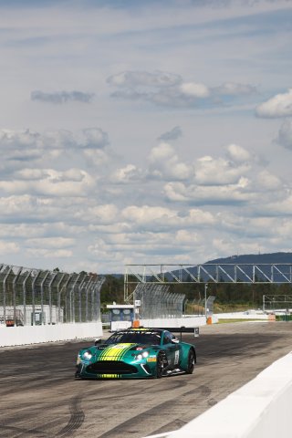 #21 – Comtoyou Racing – Matisse LISMONT – David PITTARD – Aston Martin Vantage AMR GT3 EVO 