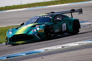 #21 – Comtoyou Racing – Matisse LISMONT – David PITTARD – Aston Martin Vantage AMR GT3 EVO 