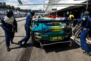 #21 – Comtoyou Racing – Matisse LISMONT – David PITTARD – Aston Martin Vantage AMR GT3 EVO 
