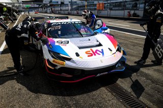 #93 - Sky Tempesta Racing - Eddie CHEEVER - Jonathan HUI - Ferrari 296 GTB 