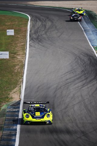 #96 - Rutronik Racing – Patric NIEDERHAUSER – Sven MULLER – Porsche 911 GT3 R (992) 