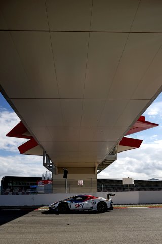 #93 - Sky Tempesta Racing - Eddie CHEEVER - Jonathan HUI - Ferrari 296 GTB 