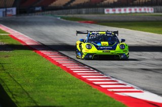 #96 - Rutronik Racing – Patric NIEDERHAUSER – Sven MULLER – Porsche 911 GT3 R (992) 
