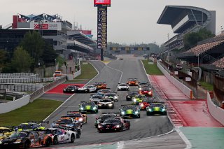 #66 - Tresor Attempto Racing - Dylan PEREIRA - Audi R8 LMS GT3 EVO II and #57 – Winward Racing – Reece BARR – Mercedes-AMG GT3 EVO crash at the start of Race 1