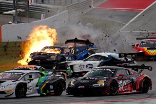 #66 - Tresor Attempto Racing - Dylan PEREIRA - Audi R8 LMS GT3 EVO II and #57 – Winward Racing – Reece BARR – Mercedes-AMG GT3 EVO crash at the start of Race 1