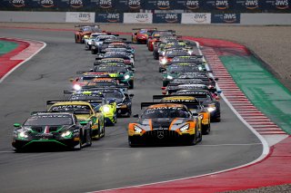 Start of Race 1 - #72 - Barwell Motorsport - Gabriel RINDONE - Patrick KUJALA - Lamborghini Huracan GT3 EVO2 leads #9 - Boutsen VDS – Jules GOUNON – Maximillian GOTZ - Mercedes-AMG GT3 EVO 