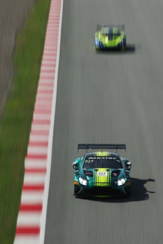 #21 – Comtoyou Racing – Matisse LISMONT – David PITTARD – Aston Martin Vantage AMR GT3 EVO 