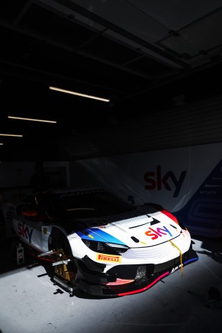 #93 - Sky Tempesta Racing - Eddie CHEEVER - Jonathan HUI - Ferrari 296 GTB 