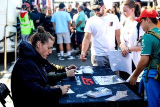 Autograph session
