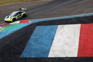 #96 - Rutronik Racing – Patric NIEDERHAUSER – Sven MULLER – Porsche 911 GT3 R (992) 