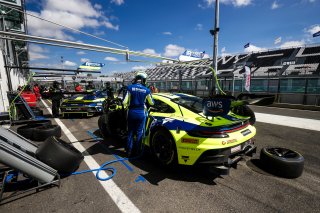 #97 - Rutronik Racing - Dustin BLATTNER - Dennis MARSCHALL - Porsche 911 GT3 R (992) 
