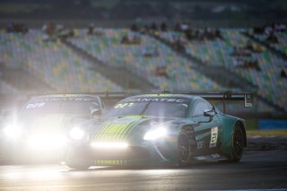 #21 – Comtoyou Racing – Matisse LISMONT – David PITTARD – Aston Martin Vantage AMR GT3 EVO 