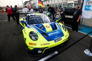 #96 - Rutronik Racing – Patric NIEDERHAUSER – Sven MULLER – Porsche 911 GT3 R (992) 