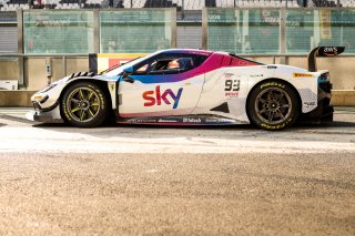#93 - Sky Tempesta Racing - Eddie CHEEVER - Jonathan HUI - Ferrari 296 GTB 
