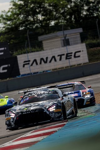 #90 – Madpanda Motorsport – Exequiel PEREZ COMPANC – Tom KALENDER - Mercedes-AMG GT3 