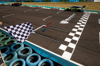 #96 - Rutronik Racing – Patric NIEDERHAUSER – Sven MULLER – Porsche 911 GT3 R (992) 